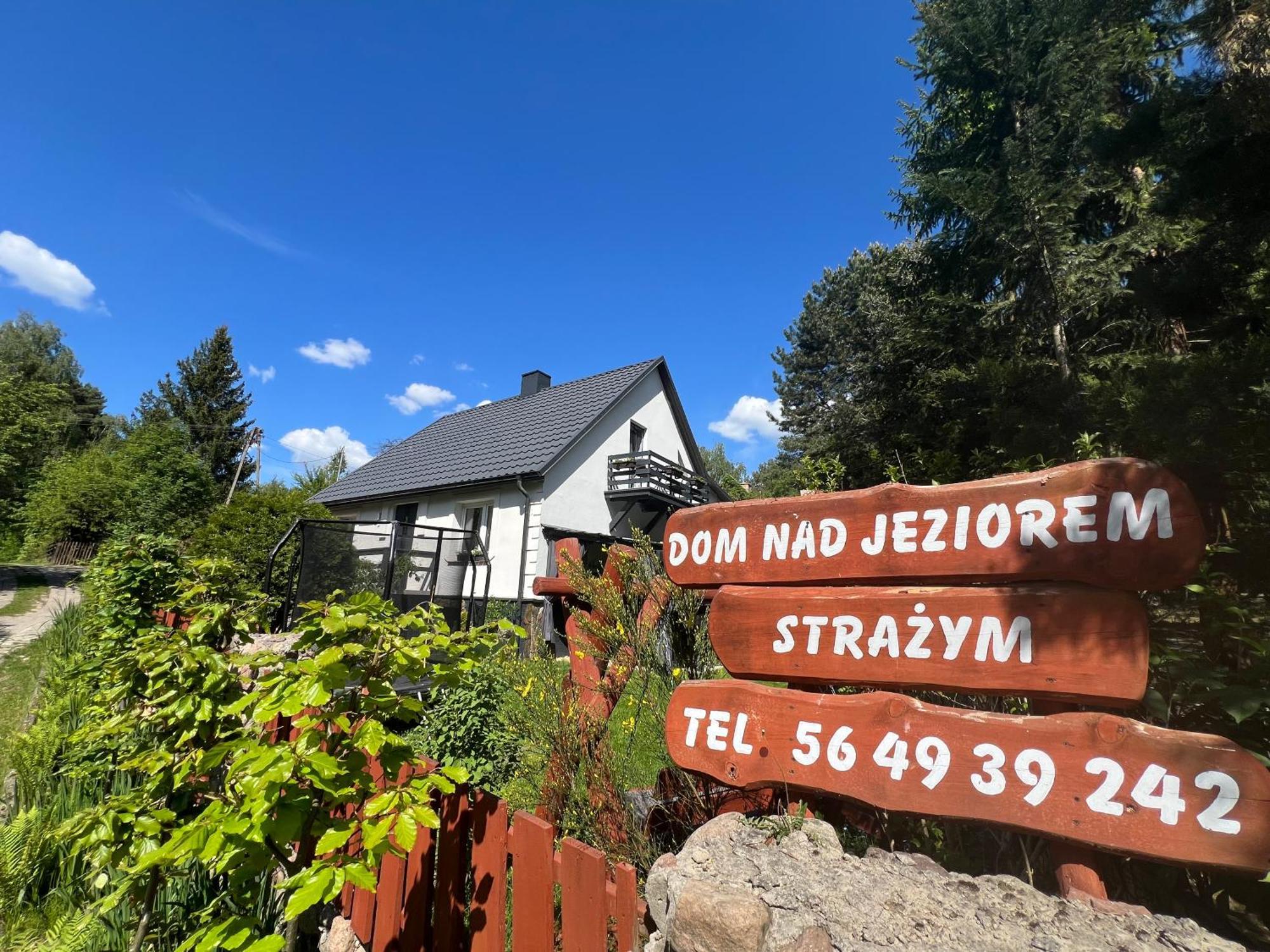 Dom Nad Jeziorem Strazym Zbiczno Buitenkant foto